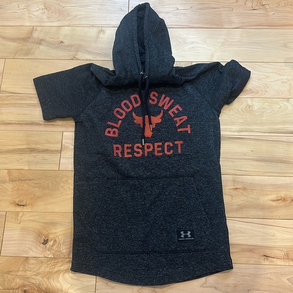 Under Armour men’s Small tshirt sweatshirt hoodie. - Picture 1 of 3